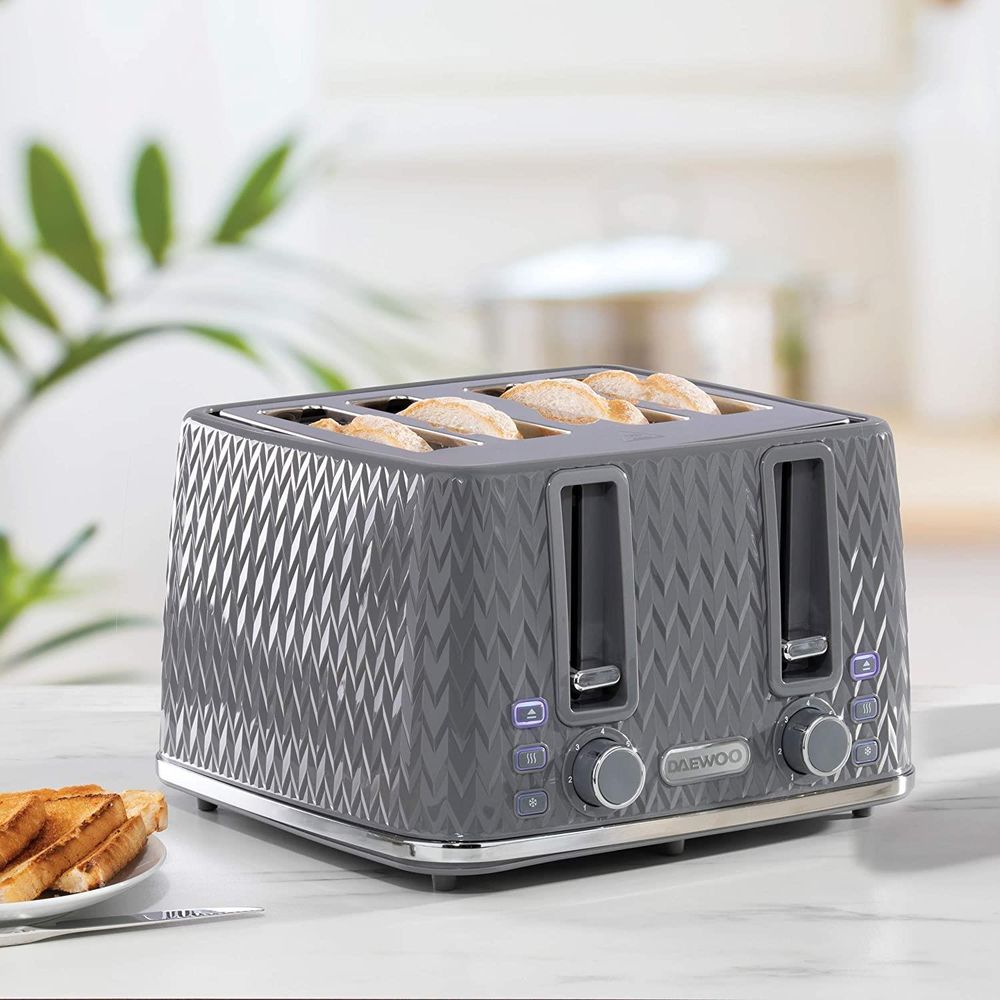 Daewoo SDA1865 Argyle Patterned Reheat, Defrost & Cancel Controls and Electronic Browning Feature, Removable Crumb Tray and Anti-Jam Function, 220-240V/50-60Hz, Grey 4 Slice Toaster